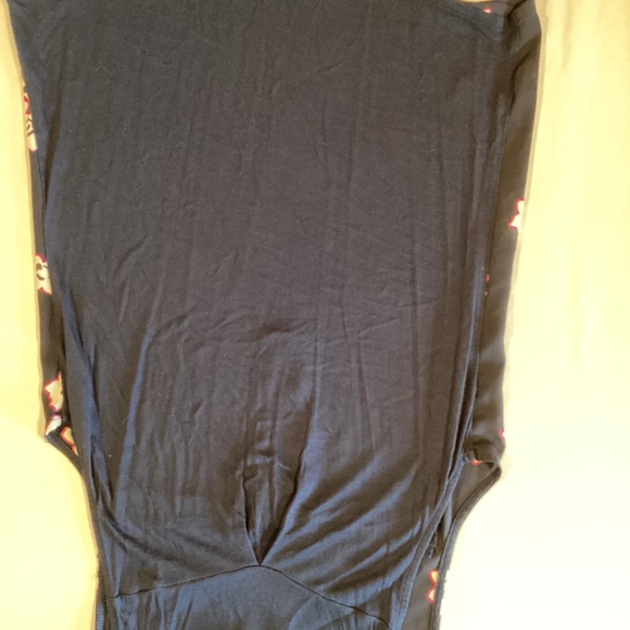 Navy flower zip up tank top - Picture 2 of 3